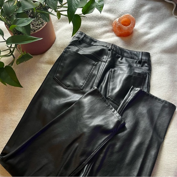 DYNAMITE (fake) Leather Pants - Picture 4 of 8